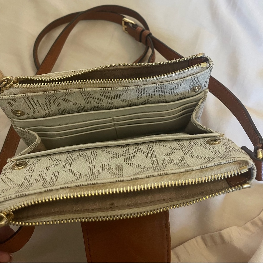 Michael Kors purse